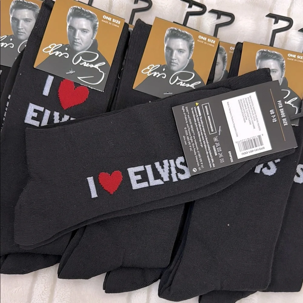 Elvis Presley Casual Crew Socks Black Heart Design